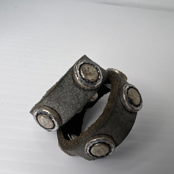 BRAVE Bracelet - Picture 4 of 7